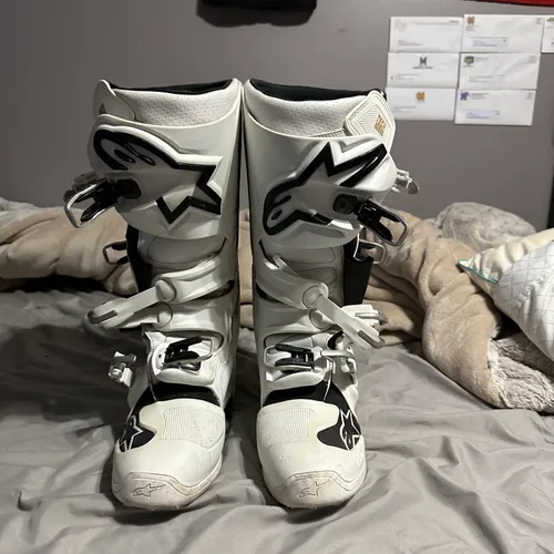 ALPINESTAR TECH 7 SIZE 11