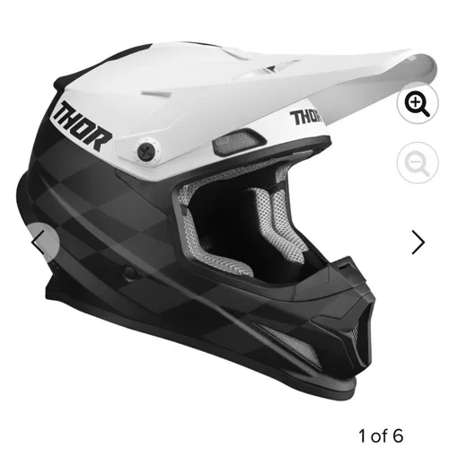 Thor dirtbike helmet 