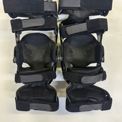 CTI Knee Braces 