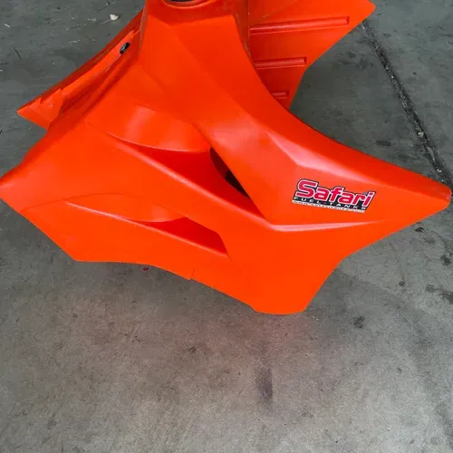 Safari 15.5L Fuel Tank Large EFI KTM