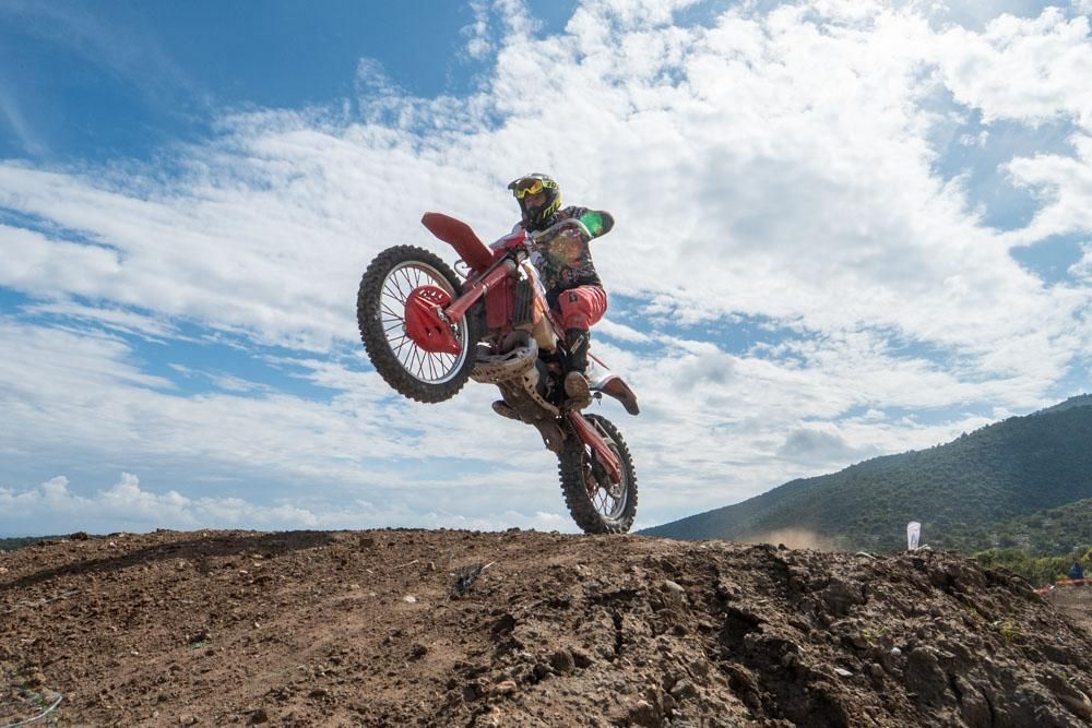 Black Mitigator KTM, HUSKY 2 stroke Skid Plate with Pipe Guard