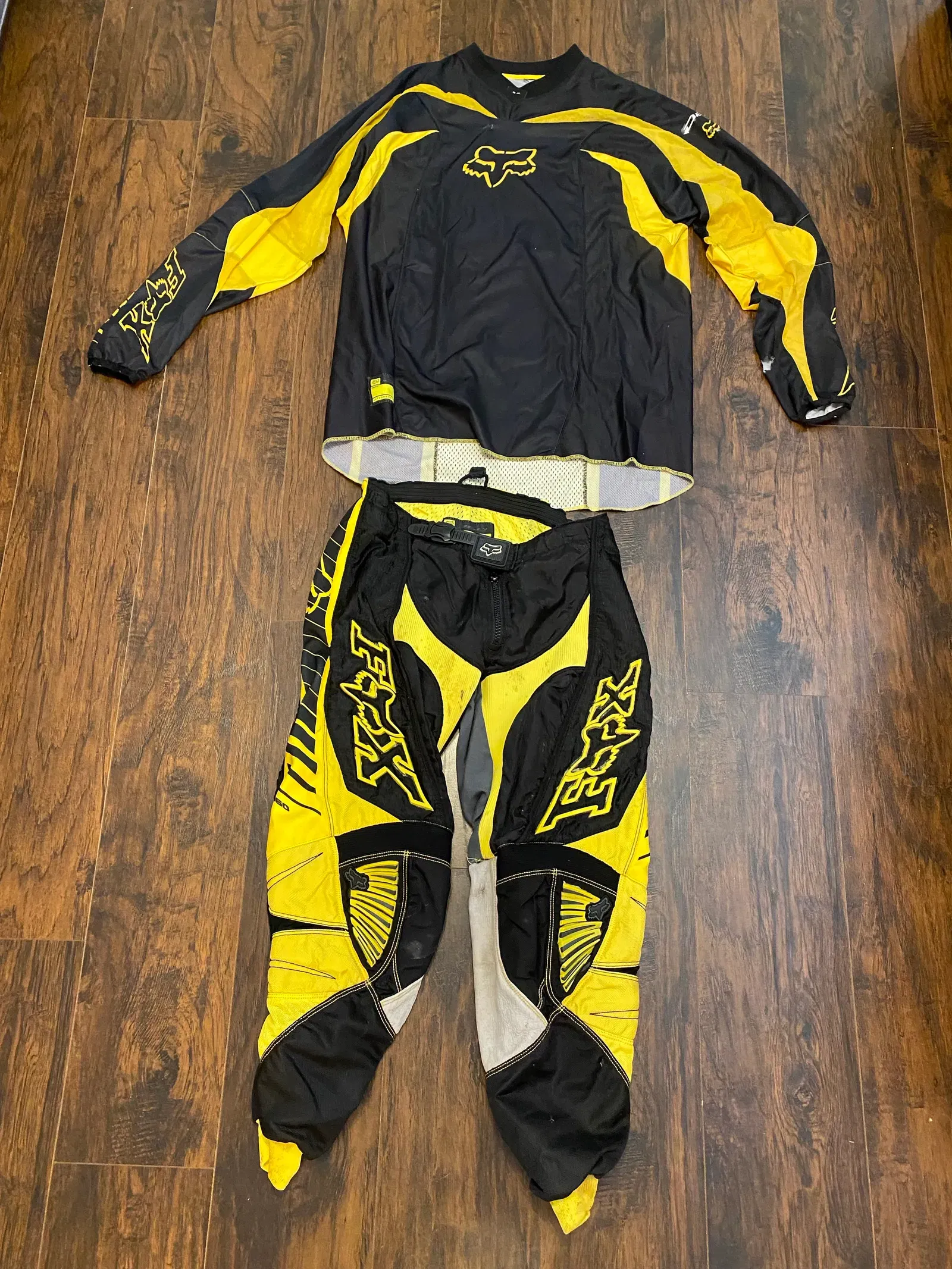 Fox racing riding deals gear