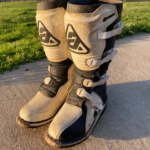 Answer Racing Boots