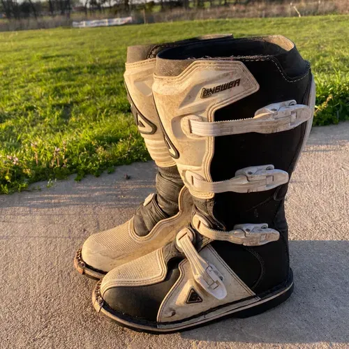 Answer Racing Boots