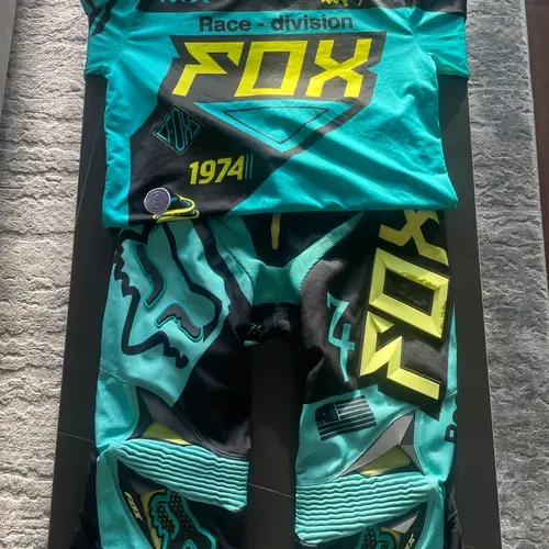 Fox Gear Set