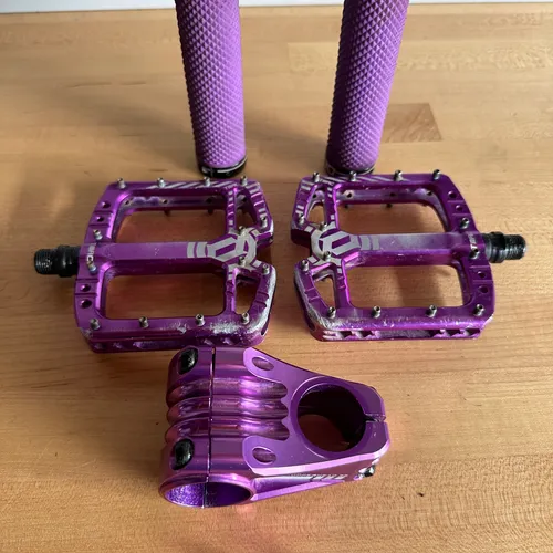 Deity Purple Kit
