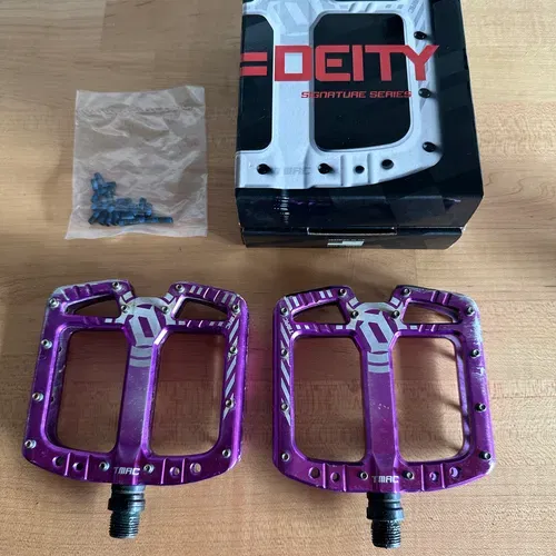Deity Purple Kit