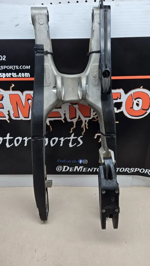 KTM 2017 300 XC Swingarm Swing Arm OEM 250xc 300