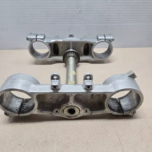 Suzuki RM250 2001 Triple Clamps Tree Upper Lower Fork Steering Stem
