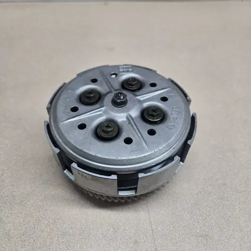 Yamaha 2001 TTR125 00-07 Clutch Assembly OEM Basket Hub Plate