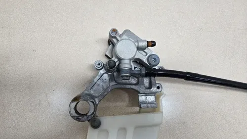 Suzuki RM250 2001 Rear Brake Assembly Caliper Master OEM