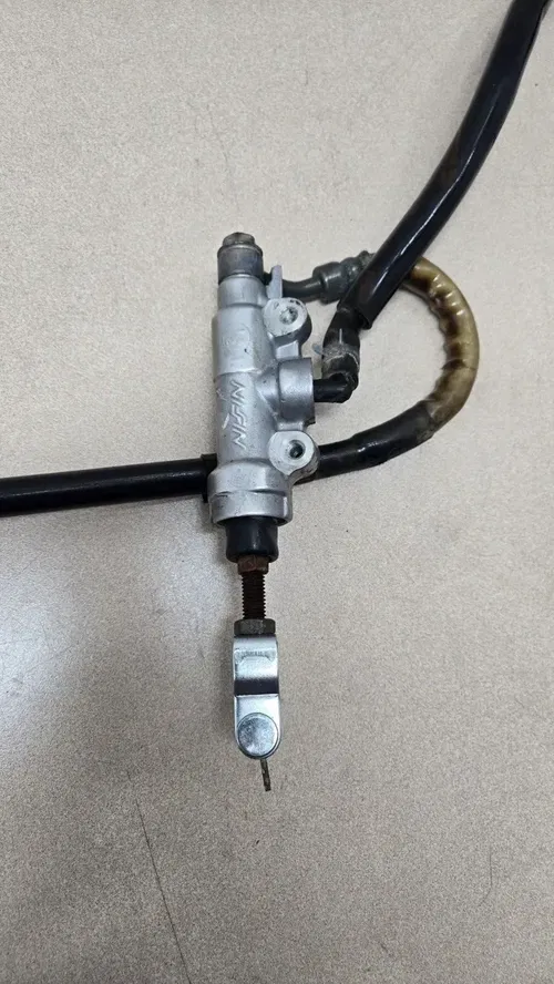 Suzuki RM250 2001 Rear Brake Assembly Caliper Master OEM
