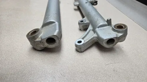Yamaha TTR125 2002 Forks Suspension Front End Triples (Big Wheel)