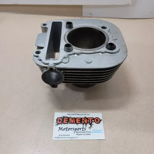 Yamaha TTR225 99-04 Cylinder engine OEM  ttr 225