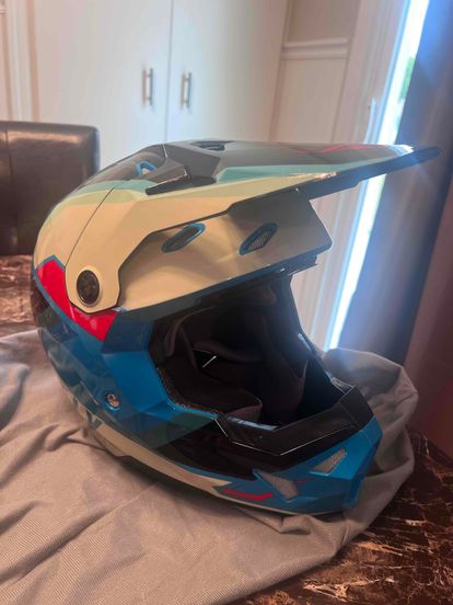 Men's Fly Racing Helmets - Size M
