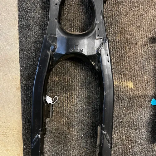 Like New!! Power Coated Swing Arm