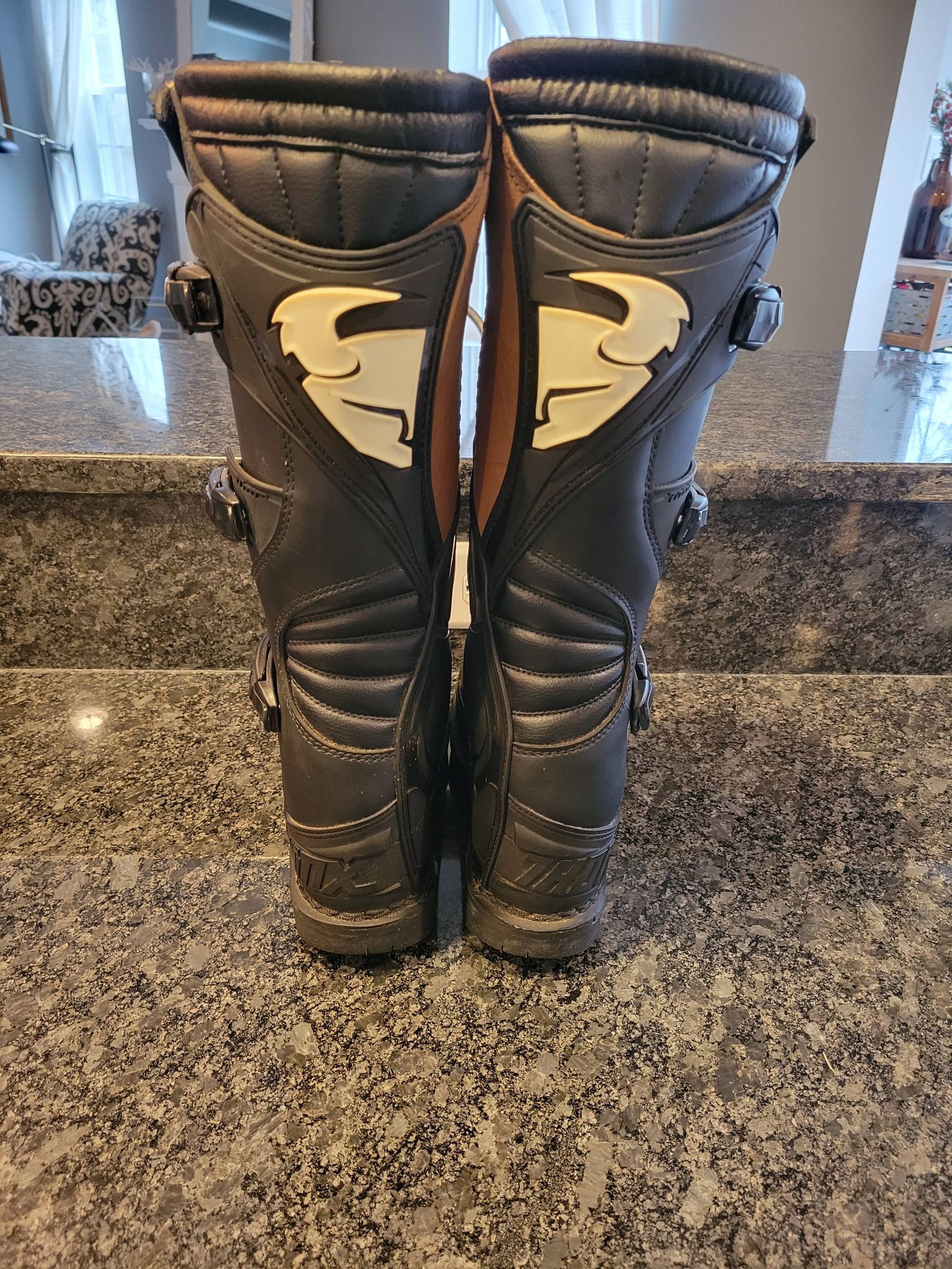 Thor Boots Size 9
