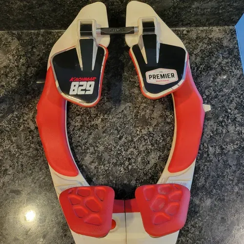 Atlas Vision and Air (2 Braces In Lot)