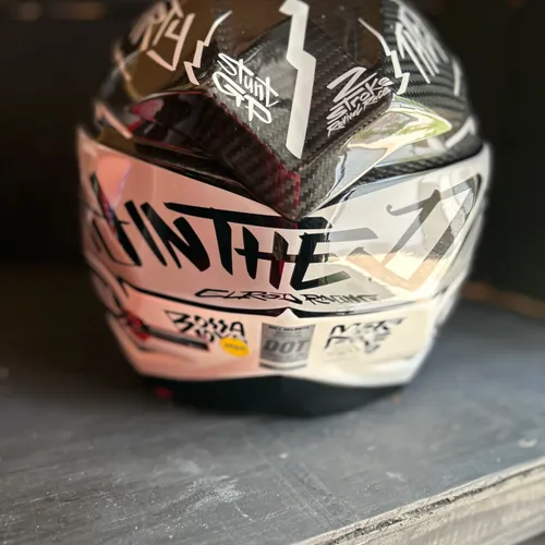 Fasthouse day in the dirt bell helmet