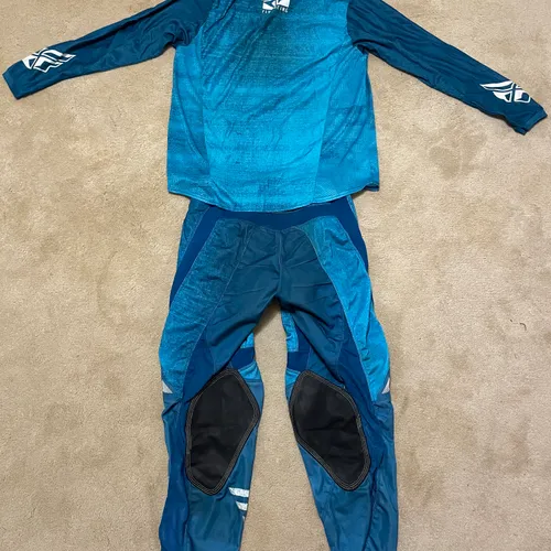 Fly Racing Kinetic Mesh Gear Combo - Size L/34