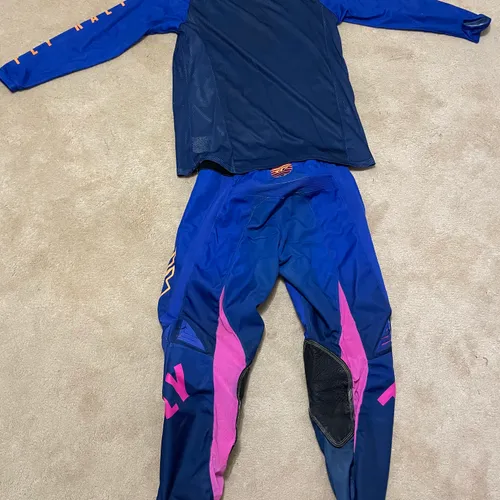 Fly Racing Kinetic Gear Combo - Size L/34