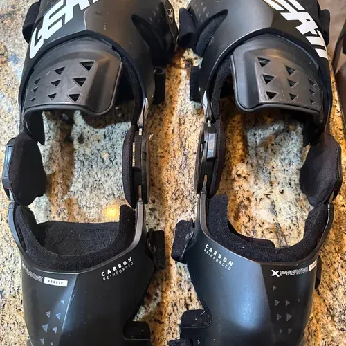 Leatt Knee Braces 