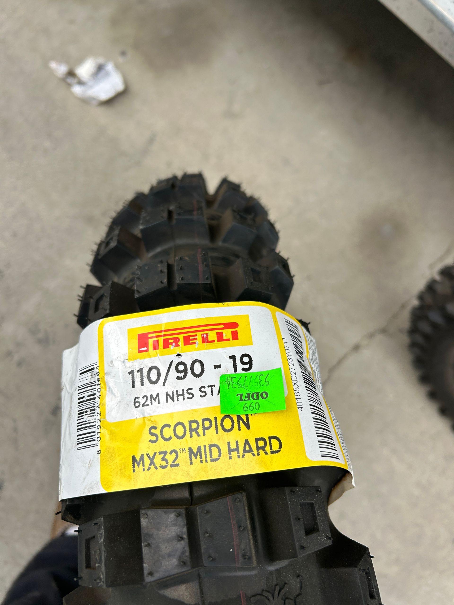 Pirelli Tires Mx 32" Mid Soft Front And Mid Hard Back