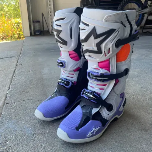 Alpinestars Tech 10 Daytona LE 