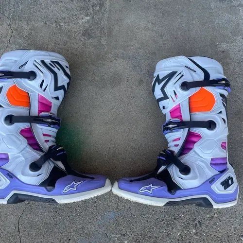 Alpinestars Tech 10 Daytona LE 