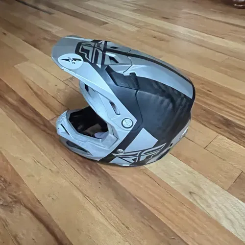 Fly Racing Helmet Carbon. Size Small