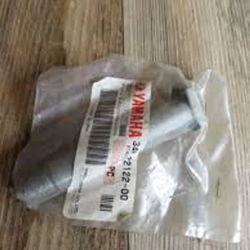 YAMAHA SHAFT REAR SUSPENSION LINKAGE BOLT.