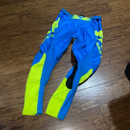 FXR Gear Combo - Size M/32