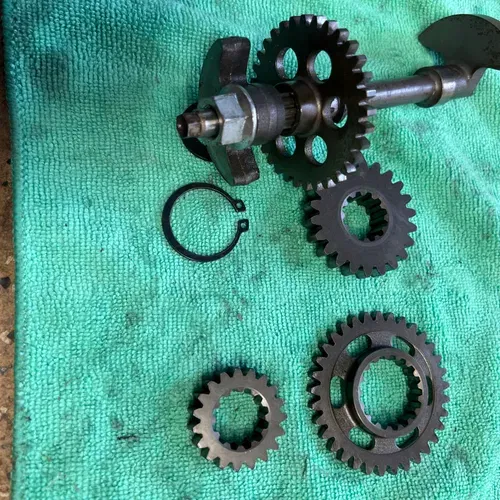 2006 Kx 450 Counter Balancer Shaft Plus Gears