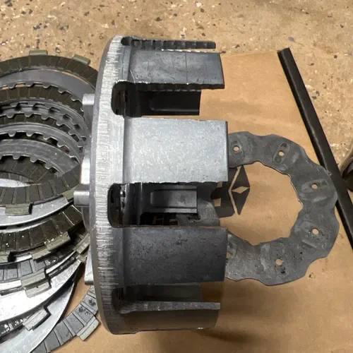 2004 Cr 125 Clutch Basket And Plates 