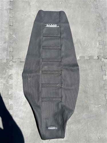 SDG Seat Cover 
Brand New Black W Black Ribs