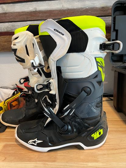 Alpinestars Tech 10 Boots Size 10 