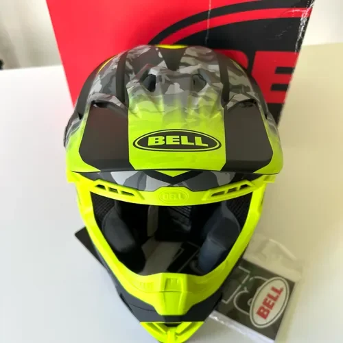 Bell Moto-9 MIPS Helmets Venom Matte Black Camo/Hi-Viz M - NEW IN BOX