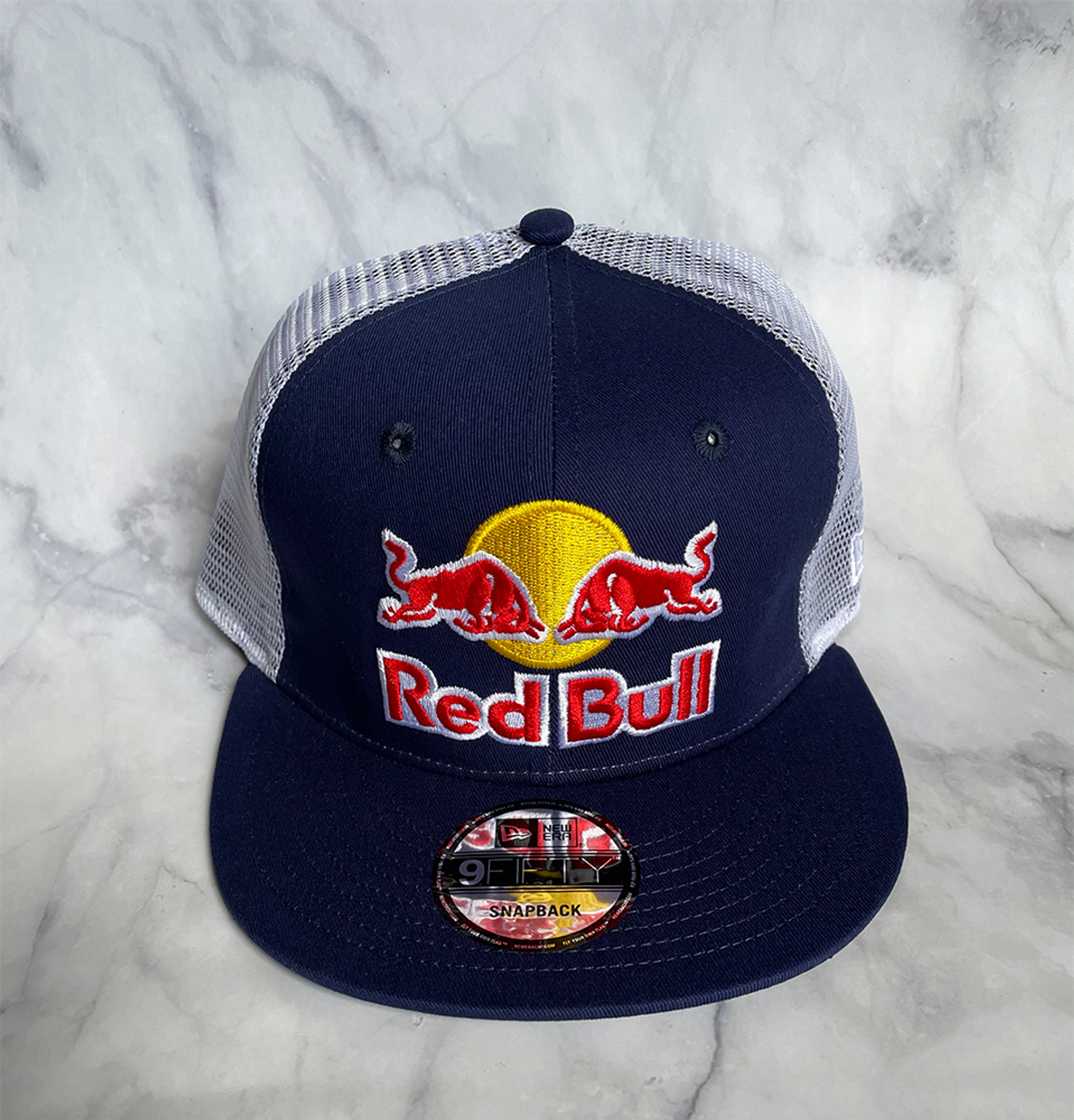 レッドブルRedBull非売品アスリートオンリーNEW ERAキャップ（ピンク 