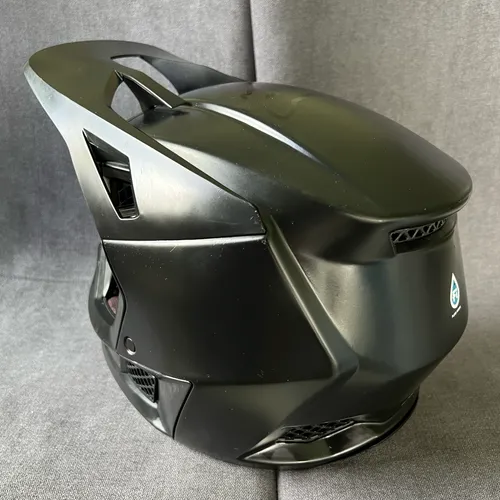 Fox Racing V3 Carbon Black Matte Helmet - Size M
