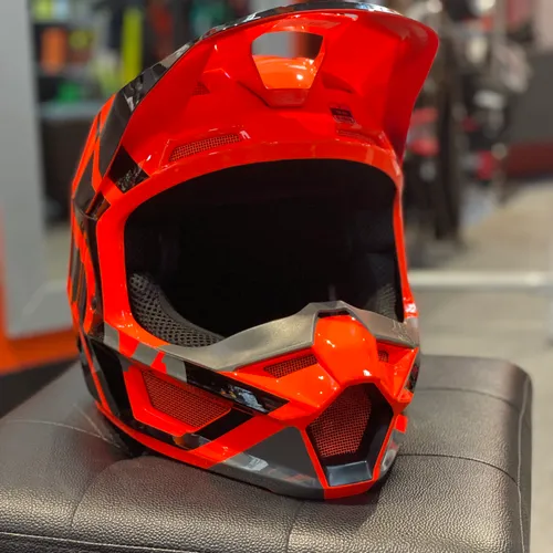 New Fox V1 Lux Motocross Helmet- SIZE M