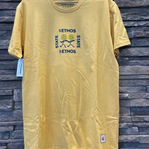 New With Tags State Of Ethos T-shirt
