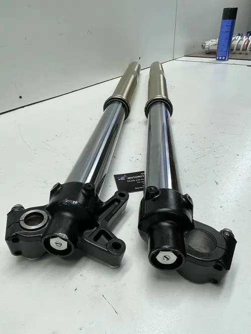 YAMAHA YZ450 F OEM FRONT FORKS  3.2 HOURS FITS 2018-2026 2021 FORKS