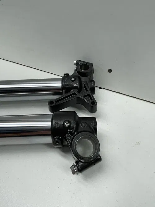 YAMAHA YZ450 F OEM FRONT FORKS  3.2 HOURS FITS 2018-2026 2021 FORKS