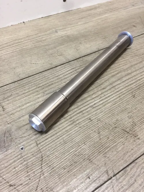 2024 KTM 450SXF FRONT AXLE