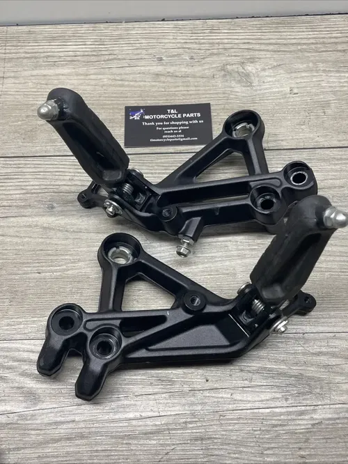2021 KTM 390 DUKE FOOTREST MOUNTS & PEGS