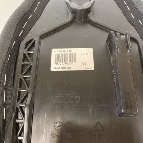 2023 KTM EXC-F 500 OEM SEAT 2020-2023 EXCF 250 350 500 OEM SEAT BLACK