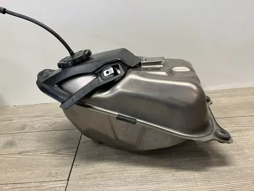 2017-2020 CRF 450 R OEM FUEL TANK LIKE NEW