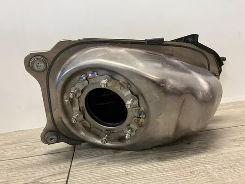 2017-2020 CRF 450 R OEM FUEL TANK LIKE NEW