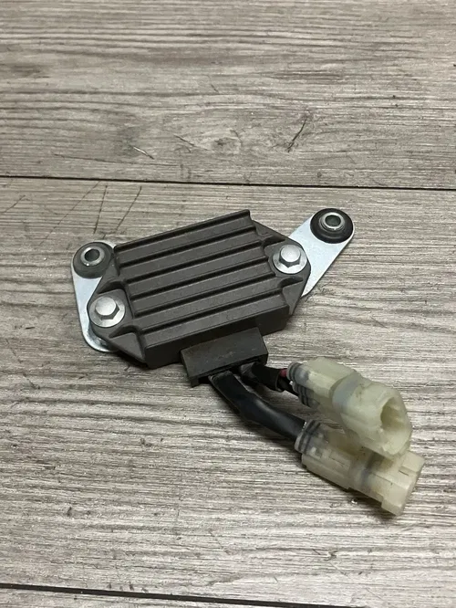 2018 YAMAHA YZ 450 YZ450 ELECTRICAL RECTIFIER 17 HOURS LIKE NEW