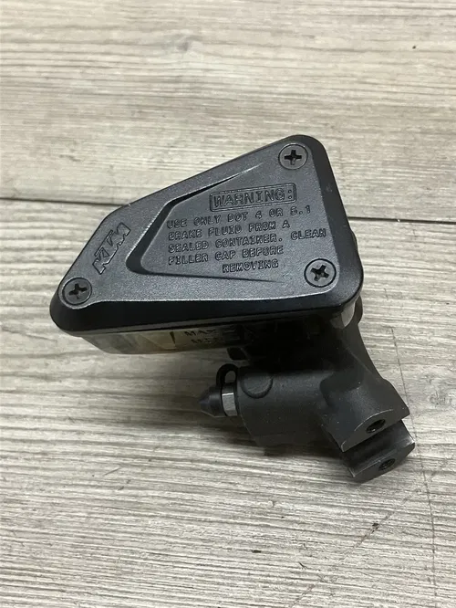 KTM 790 DUKE 890 FRONT BRAKE MASTER CYLINDER 6411300103330 NEW TAKE OFF